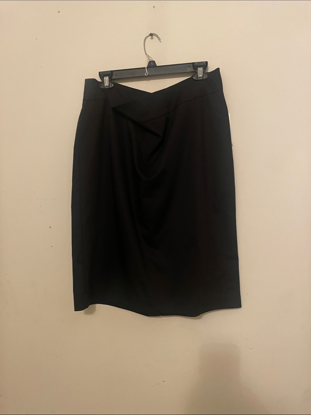 Liz Claiborne Black Draped V-Waist Pencil Skirt